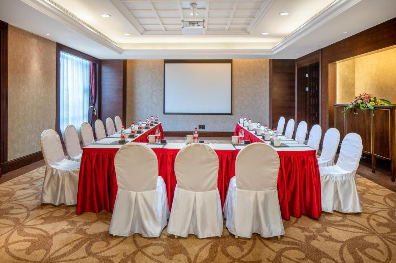 Holiday Inn Guangzhou Airport Zone Экстерьер фото